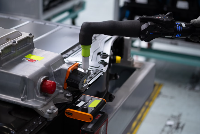 Nexonar: Real-Time Tools Location System